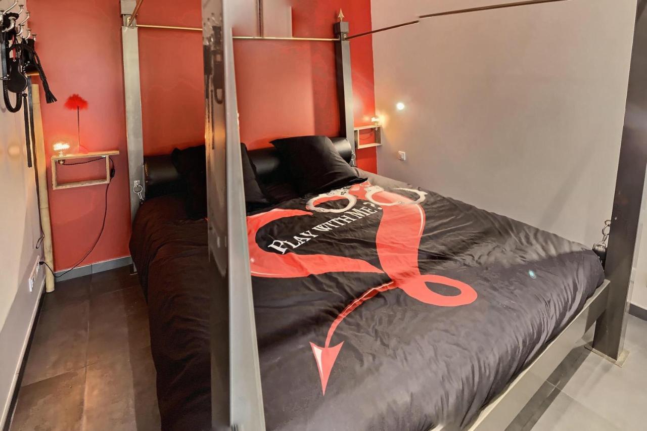 Le Donjon Villa Bdsm Port Nature Village Cap D'Agde Naturiste エクステリア 写真